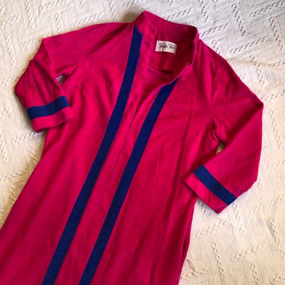 VTG Vanity Fair Fuchsia Velour Zip-Front Housecoat Robe S Mod Navy Racing Stripe - Picture 4 of 11